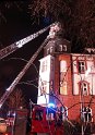 Feuer 3 Dachstuhlbrand Koeln Muelheim Gluecksburgstr P189